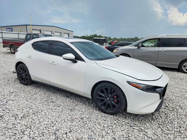 2022 MAZDA 3 Premium Package