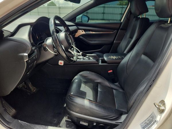 2022 MAZDA 3 Premium Package