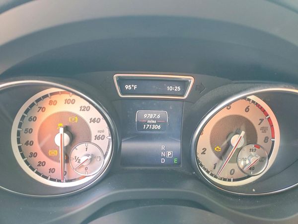 2015 MERCEDES-BENZ GLA GLA250