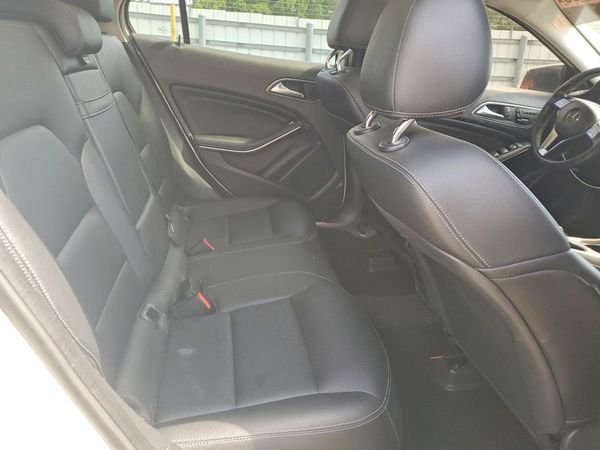 2015 MERCEDES-BENZ GLA GLA250
