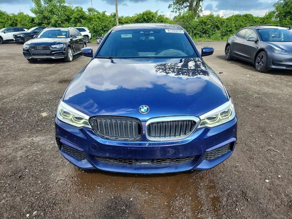 2019 BMW 530