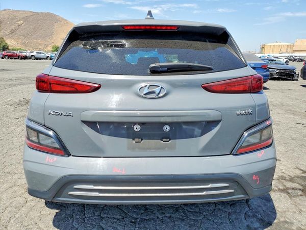 2023 HYUNDAI KONA SE