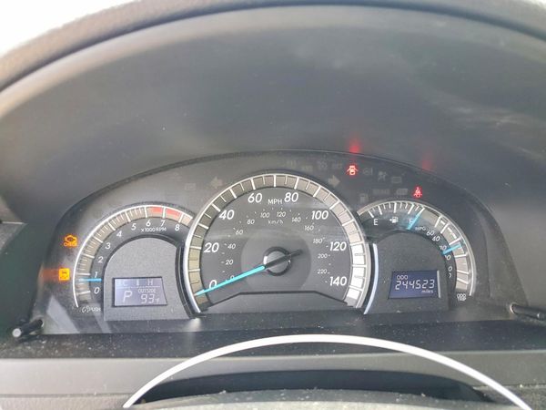 2012 TOYOTA CAMRY