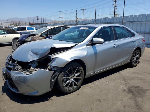 2017 TOYOTA CAMRY