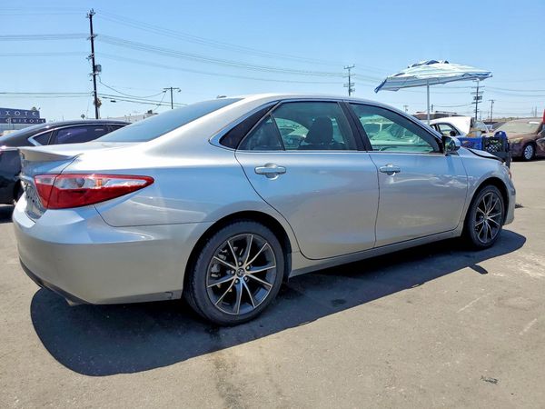 2017 TOYOTA CAMRY
