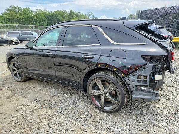 2023 GENESIS GV70