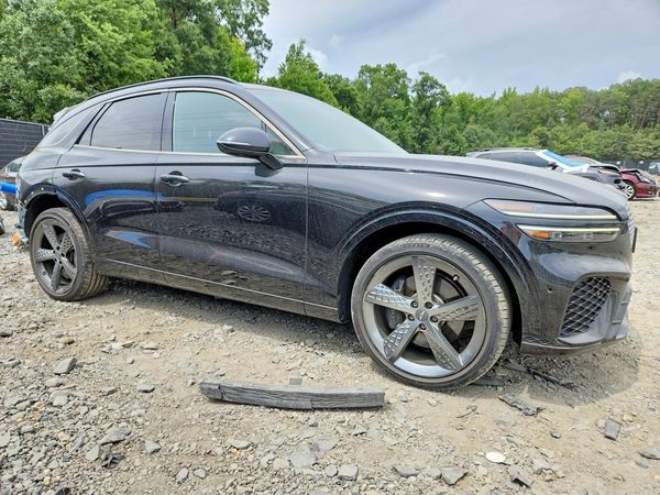 2023 GENESIS GV70
