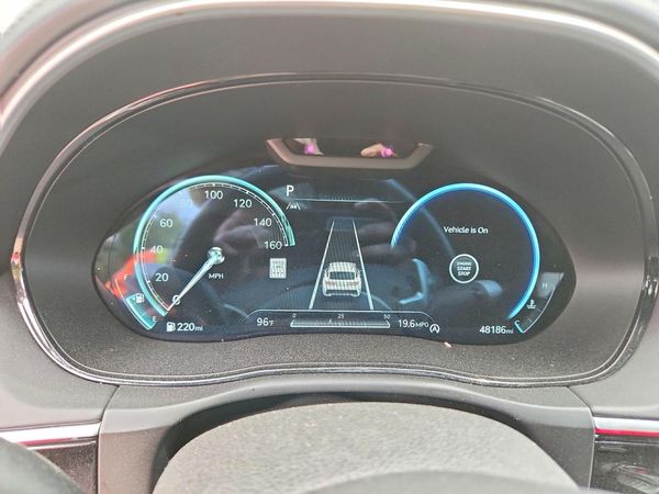 2023 GENESIS GV70