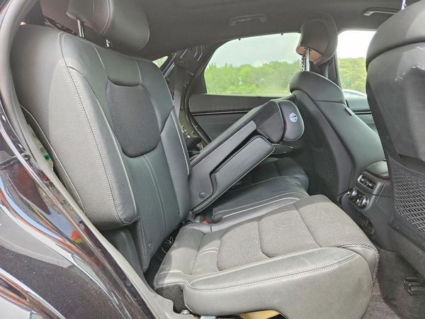 2023 GENESIS GV70