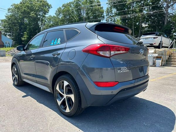 2018 HYUNDAI TUCSON