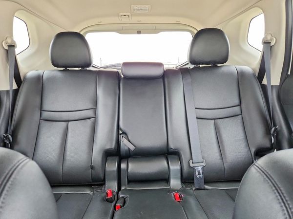 2019 NISSAN ROGUE SL
