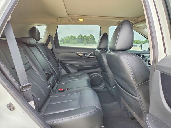 2019 NISSAN ROGUE SL
