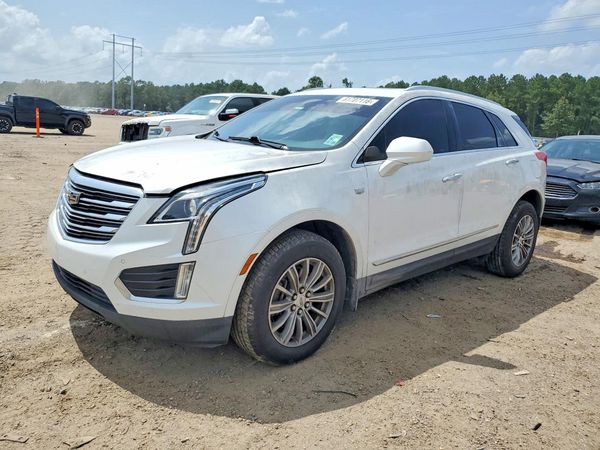 2017 CADILLAC XT5