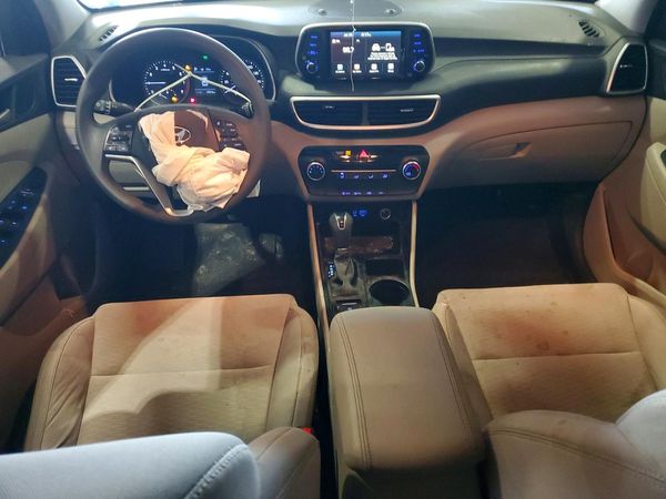 2021 HYUNDAI TUCSON SE