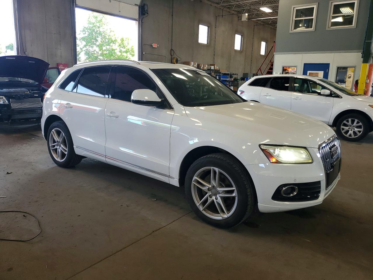 2013 AUDI Q5 Premium Plus