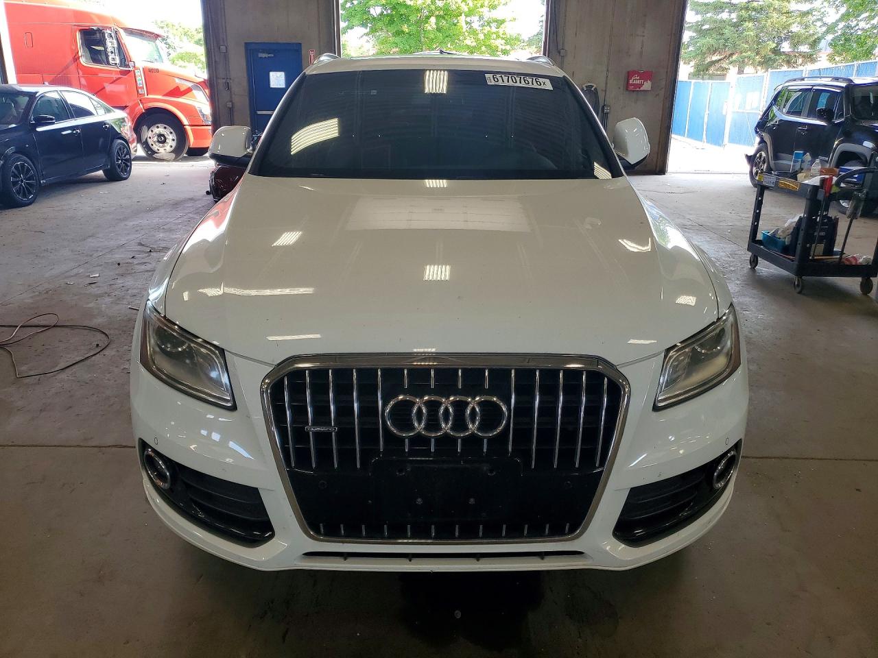 2013 AUDI Q5 Premium Plus