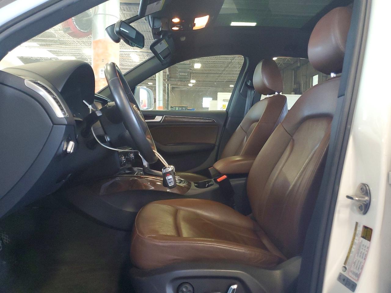 2013 AUDI Q5 Premium Plus