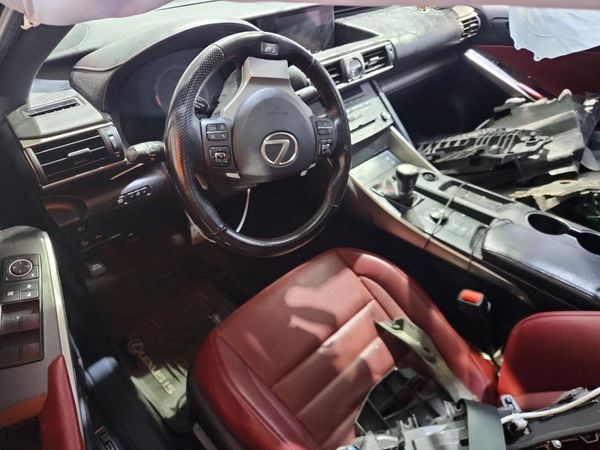 2020 LEXUS IS