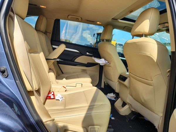 2019 TOYOTA HIGHLANDER SE/XLE