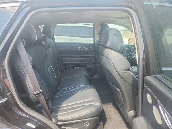 2023 GENESIS GV80