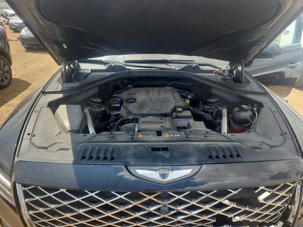 2023 GENESIS GV80