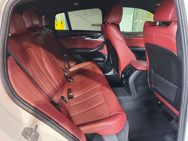 2022 BMW X4 xDrive30i