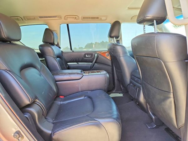 2017 INFINITI QX80