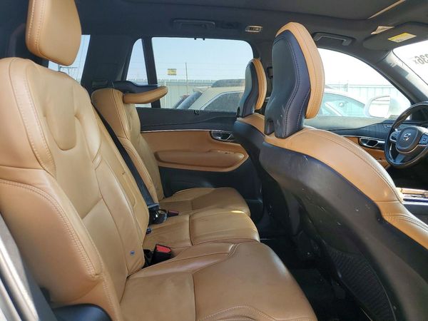 2022 VOLVO XC90 Inscription