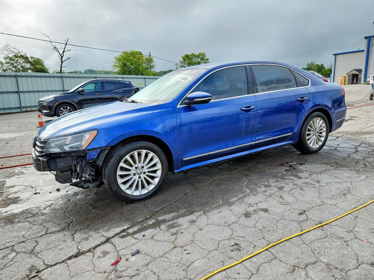 2017 VOLKSWAGEN PASSAT SE