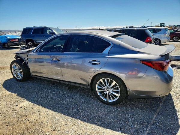 2021 INFINITI Q50 LUXE