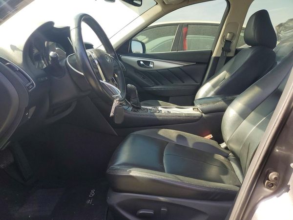 2021 INFINITI Q50 LUXE