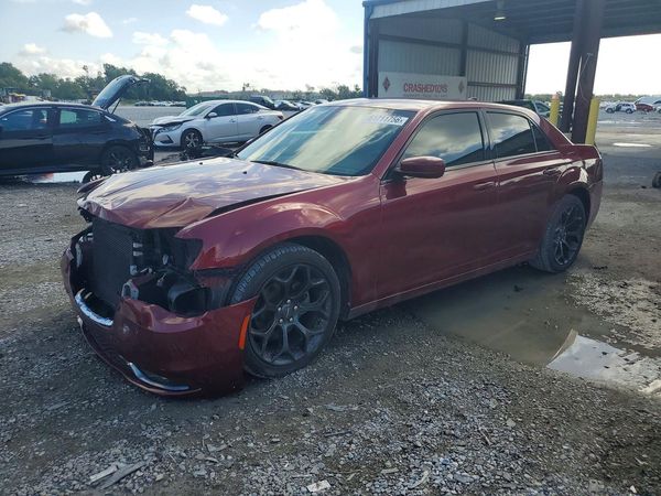 2019 CHRYSLER 300