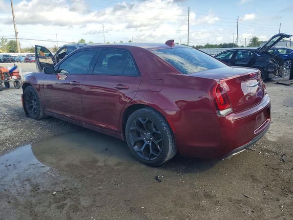 2019 CHRYSLER 300