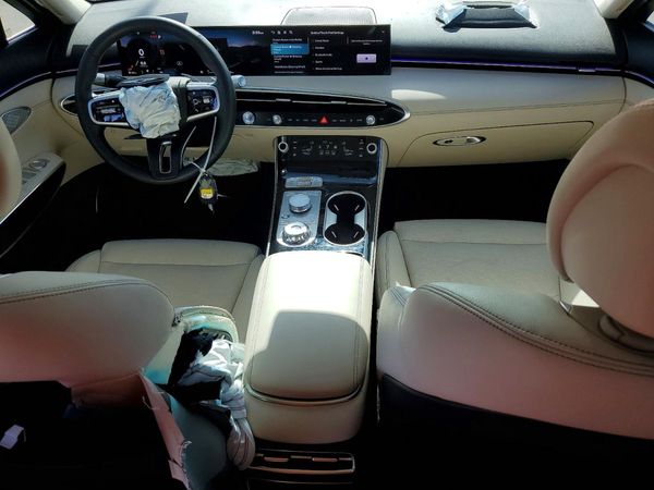 2026 GENESIS GV70