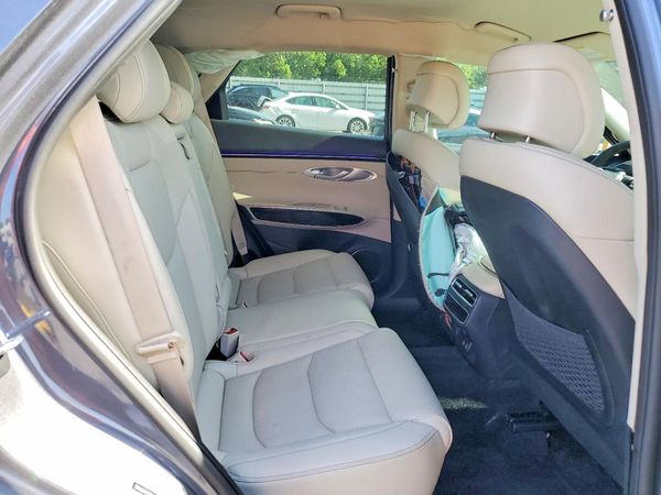 2026 GENESIS GV70