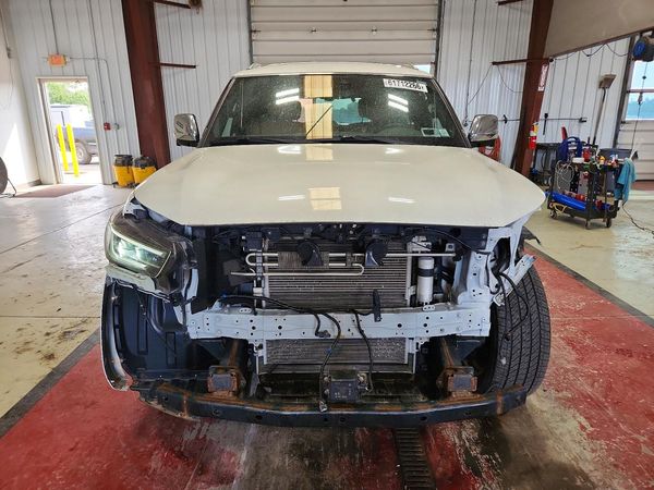 2021 INFINITI QX80 SV