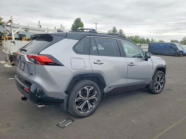 2025 TOYOTA RAV4 XSE Premium