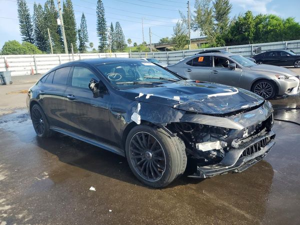 2021 MERCEDES-BENZ GT-CLASS AMG GT43 — Passenger 3/4