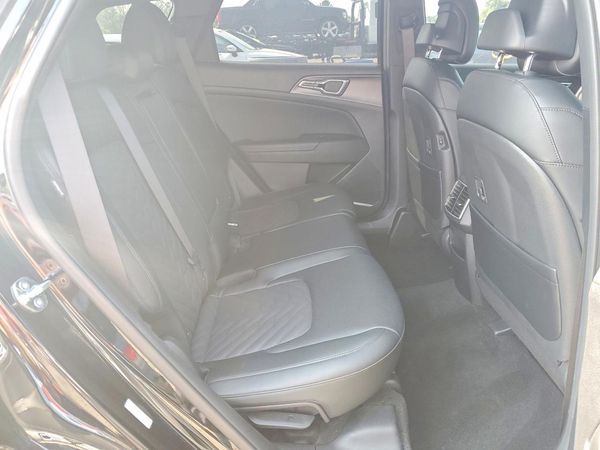 2026 KIA SPORTAGE X-LINE