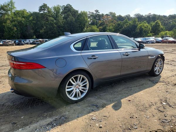 2017 JAGUAR XF Prestige