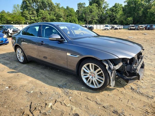 2017 JAGUAR XF Prestige