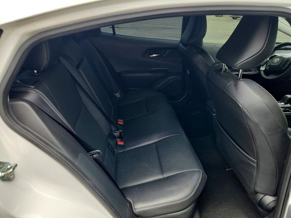 2025 TOYOTA PRIUS