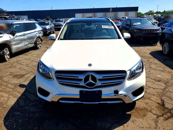 2018 MERCEDES-BENZ GLC GLC 300-4M