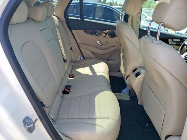 2018 MERCEDES-BENZ GLC GLC 300-4M