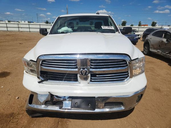 2018 RAM 1500 SLT