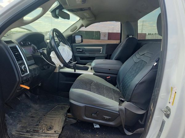 2018 RAM 1500 SLT