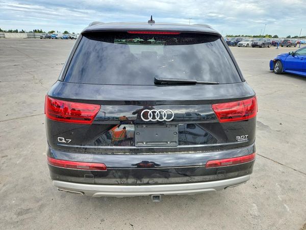 2017 AUDI Q7 quattro Prestige