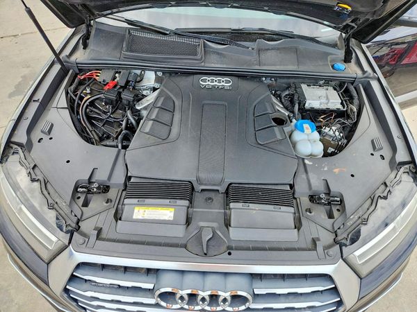 2017 AUDI Q7 quattro Prestige