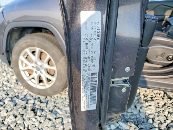 2018 JEEP CHEROKEE LATITUDE PLUS 4X4