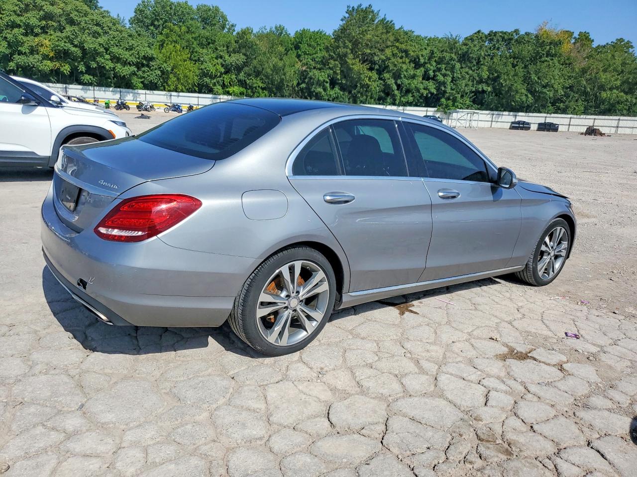 2015 MERCEDES-BENZ C 4-MATIC
